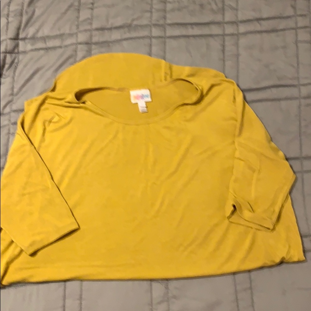 LuLaRoe Irma tee